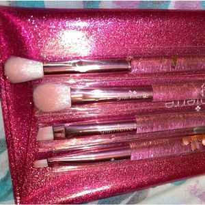 Heart makeup brush